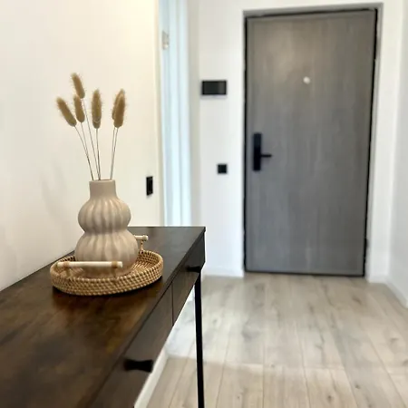 Apartment Urban Escape - Netflix & Max
